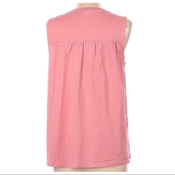 #04 Vince Camuto Embroidered Embellished Sleeveless Top Blouse Shirt Dahlia Rose - Picture 3 of 3